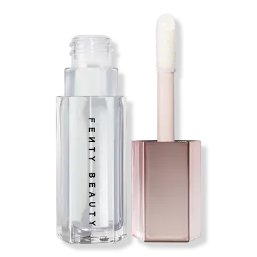 a white lip with a pink lip in the middle