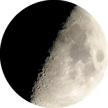 an image of the moon in black and white