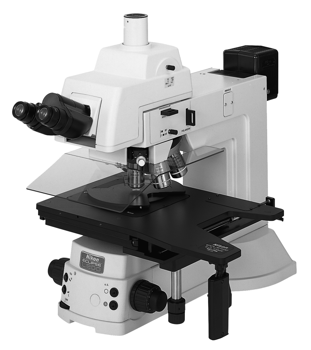 a microscope that is sitting on a table