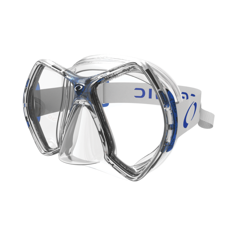 a pair of scuba goggles with clear lenses