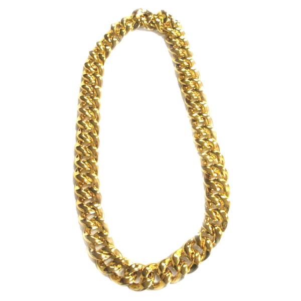 a gold chain necklace