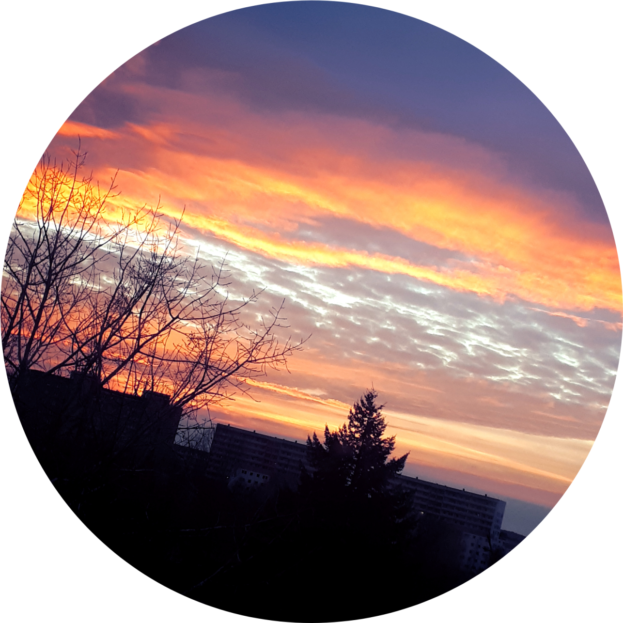 a picture of a sunset in the sky