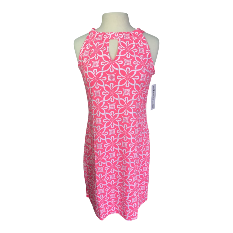a pink and white dress on a mann mann